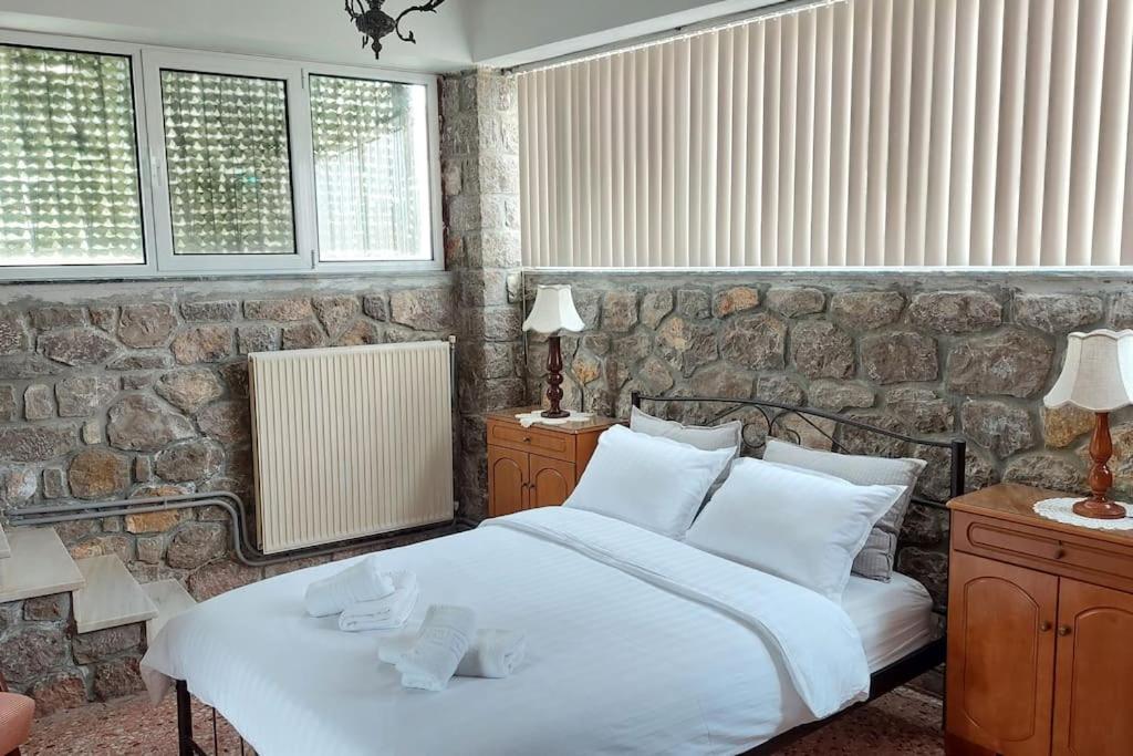 Villa Elea Tolo Bagian luar foto