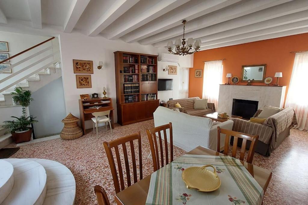 Villa Elea Tolo Bagian luar foto
